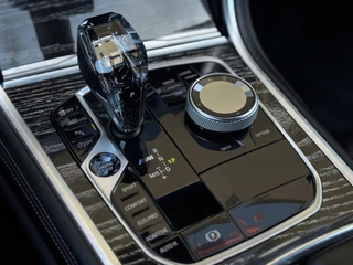 BMW 8 Serie – thumbnail 16