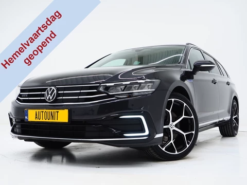 Volkswagen Passat Variant 1.4 TSI PHEV GTE | Massage | Adaptive Cruise | Camera | Stoelverwarming | PDC | DAB | Carplay