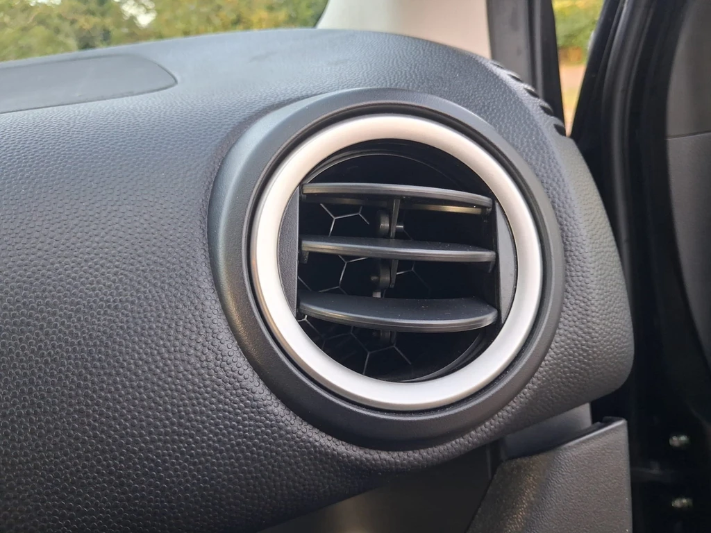 Mitsubishi Space Star – foto 32