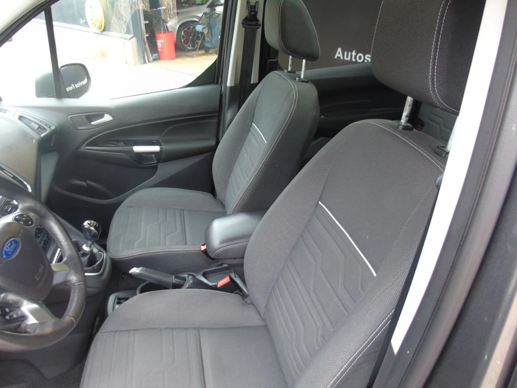Ford Tourneo Connect – foto 10