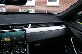 Jaguar F-PACE – thumbnail 39
