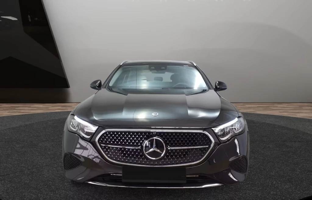 Mercedes-Benz E-Klasse – foto 6