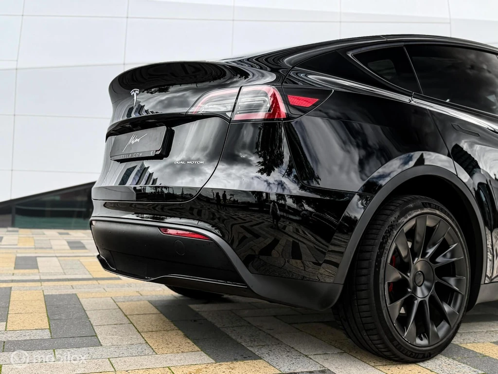 Tesla Model Y – foto 10