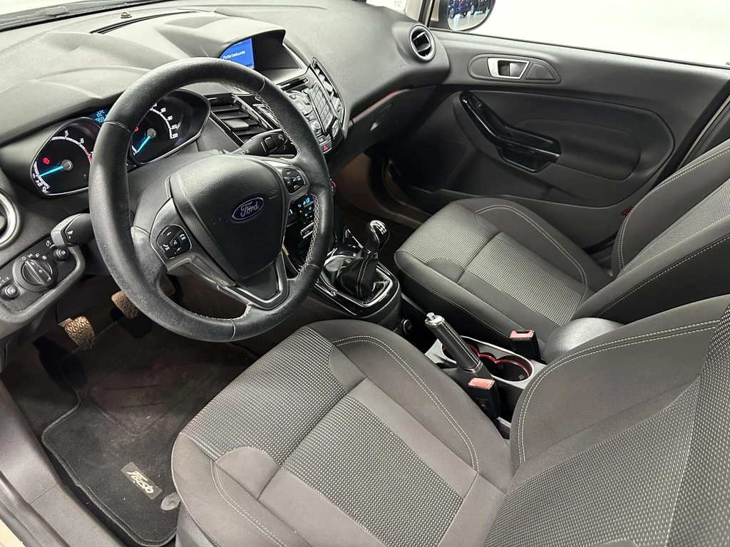 Ford Fiesta – foto 14