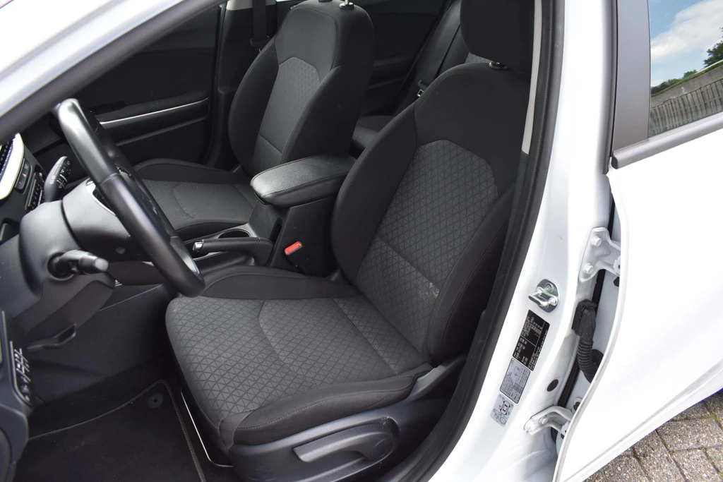 Kia cee'd – foto 12