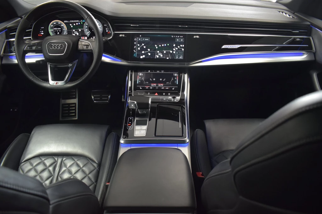 Audi Q8 – foto 18
