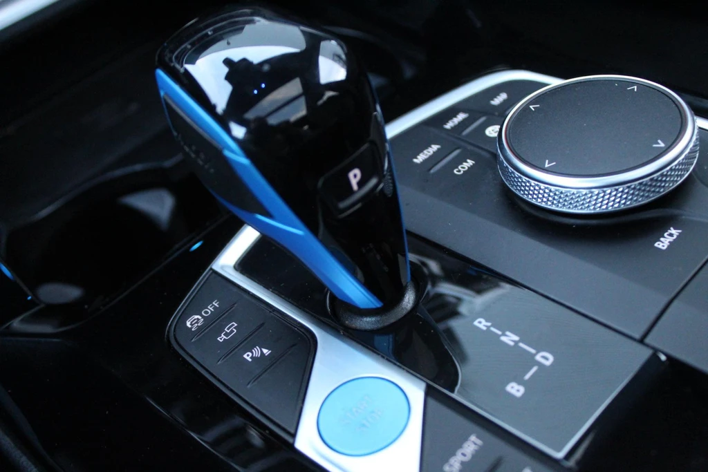 BMW iX3 – foto 42