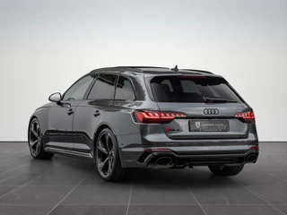Audi RS4 – thumbnail 4