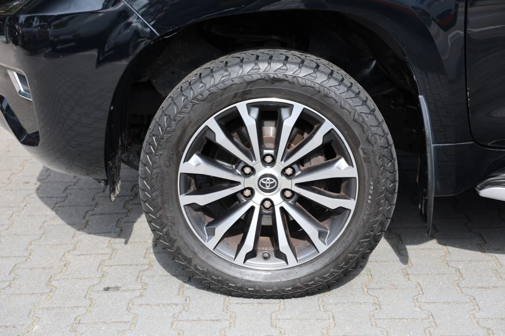 Toyota Land Cruiser – foto 7