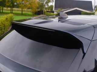Land Rover Range Rover Velar – thumbnail 35