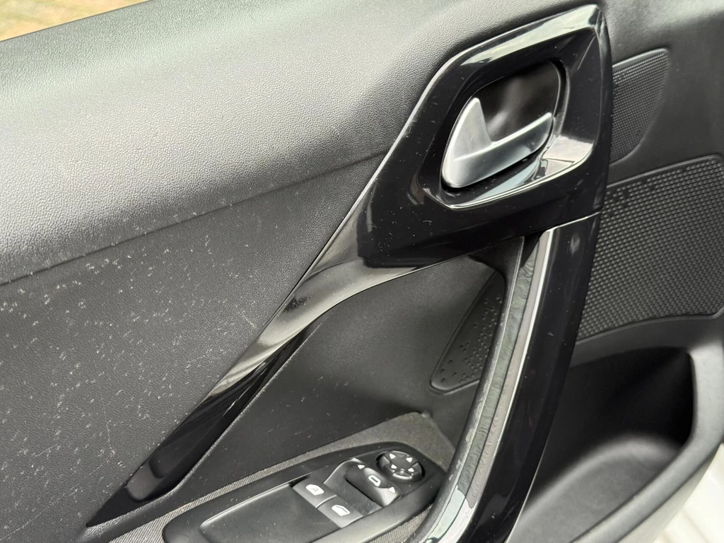 Peugeot 208 – foto 20