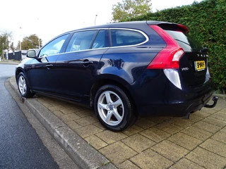 Volvo V60 – thumbnail 2