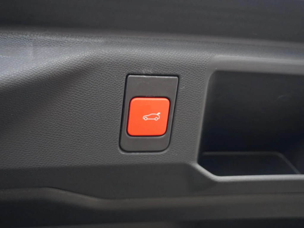 Peugeot e-5008 – foto 43