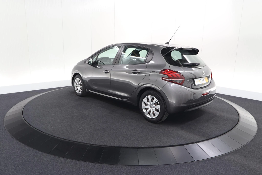 Peugeot 208 – foto 7
