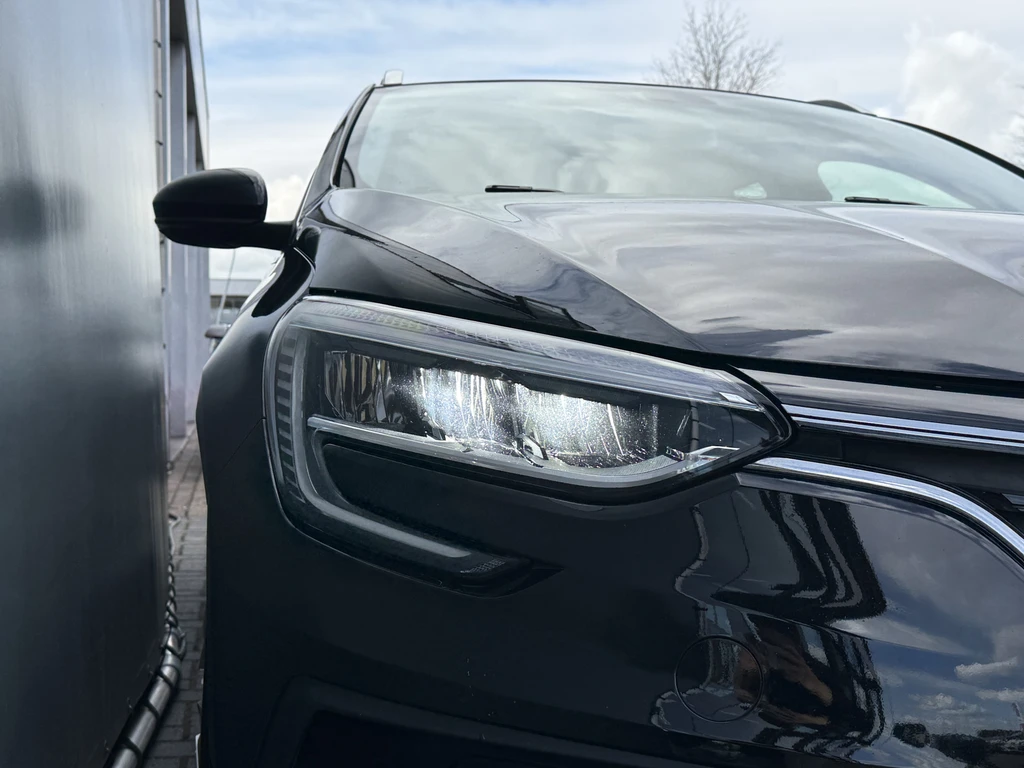 Renault Megane E-Tech – foto 12