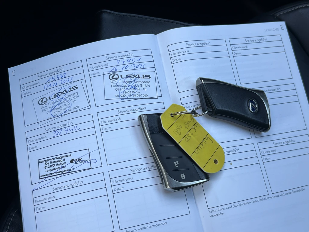 Lexus UX – foto 31