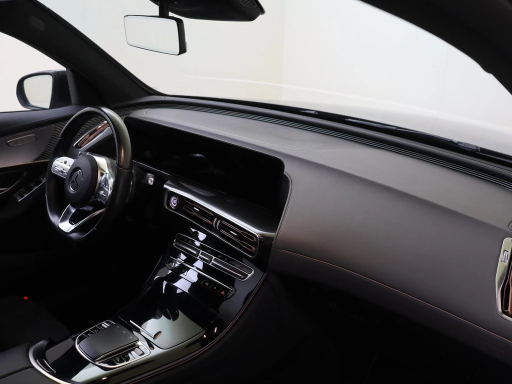 Mercedes-Benz EQC – foto 9