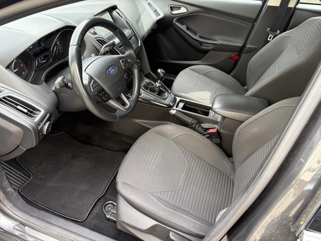 Ford Focus – foto 12