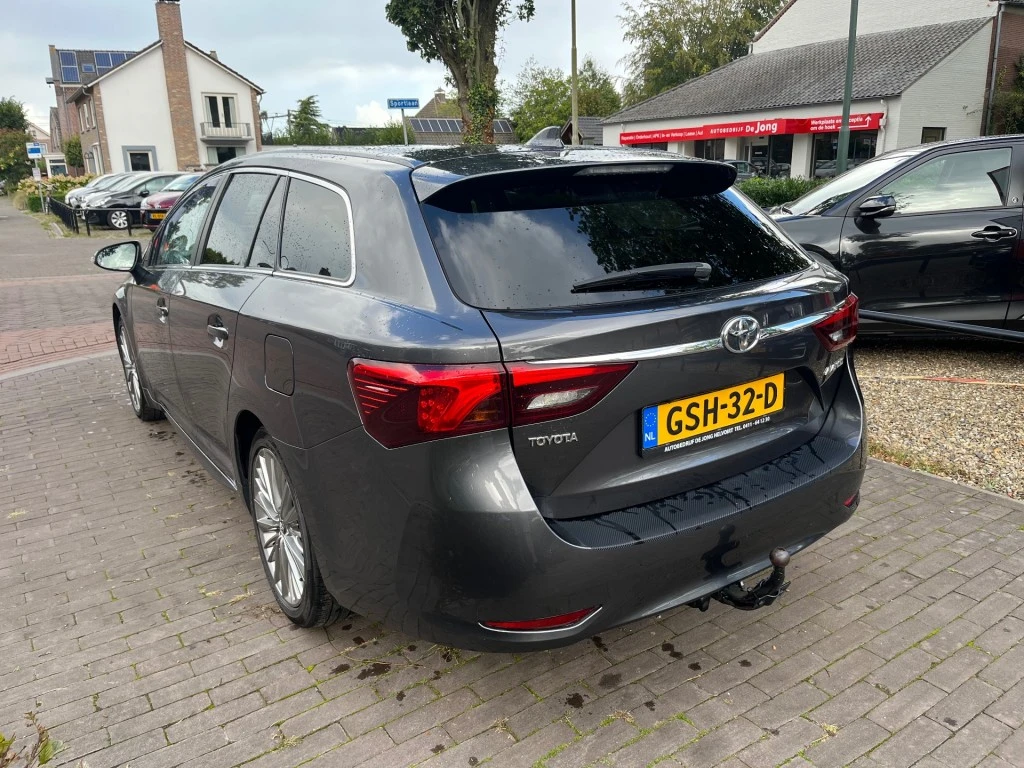 Toyota Avensis – foto 3