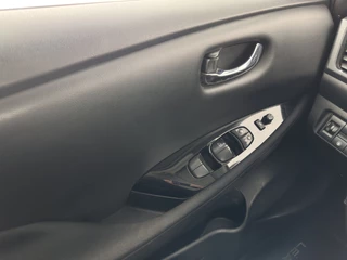 Nissan Leaf – thumbnail 22
