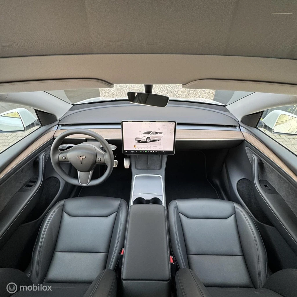 Tesla Model Y – foto 12
