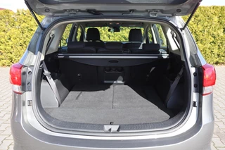 Kia Carens – thumbnail 60