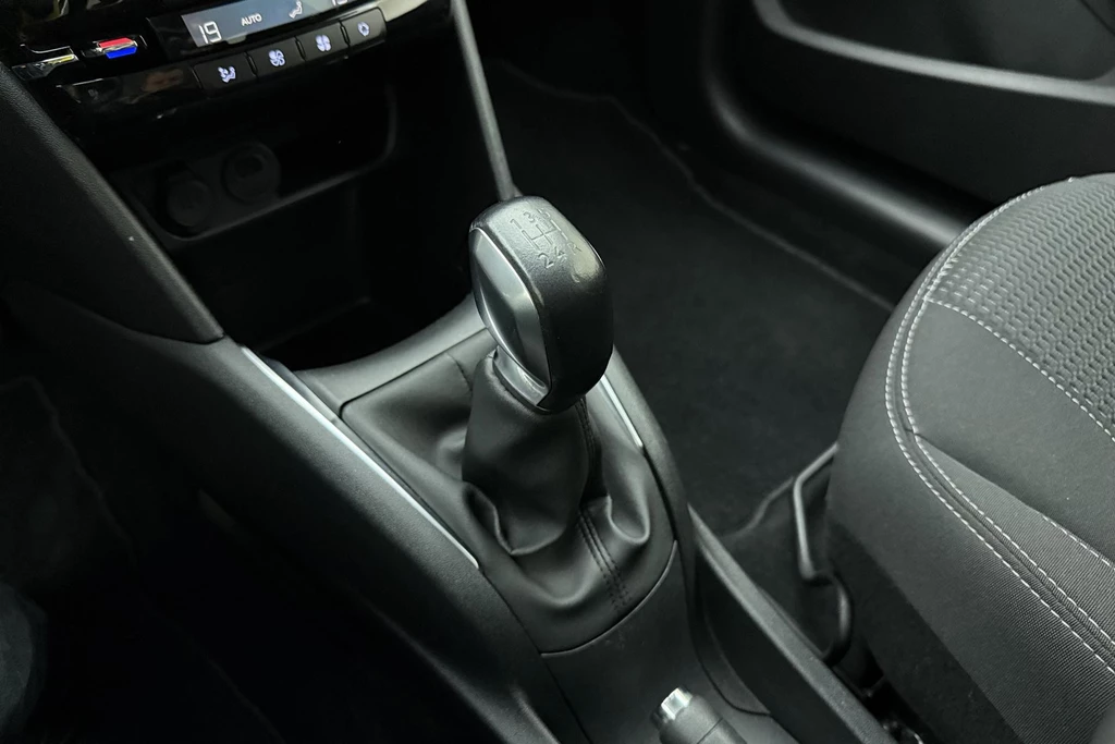 Peugeot 208 – foto 23