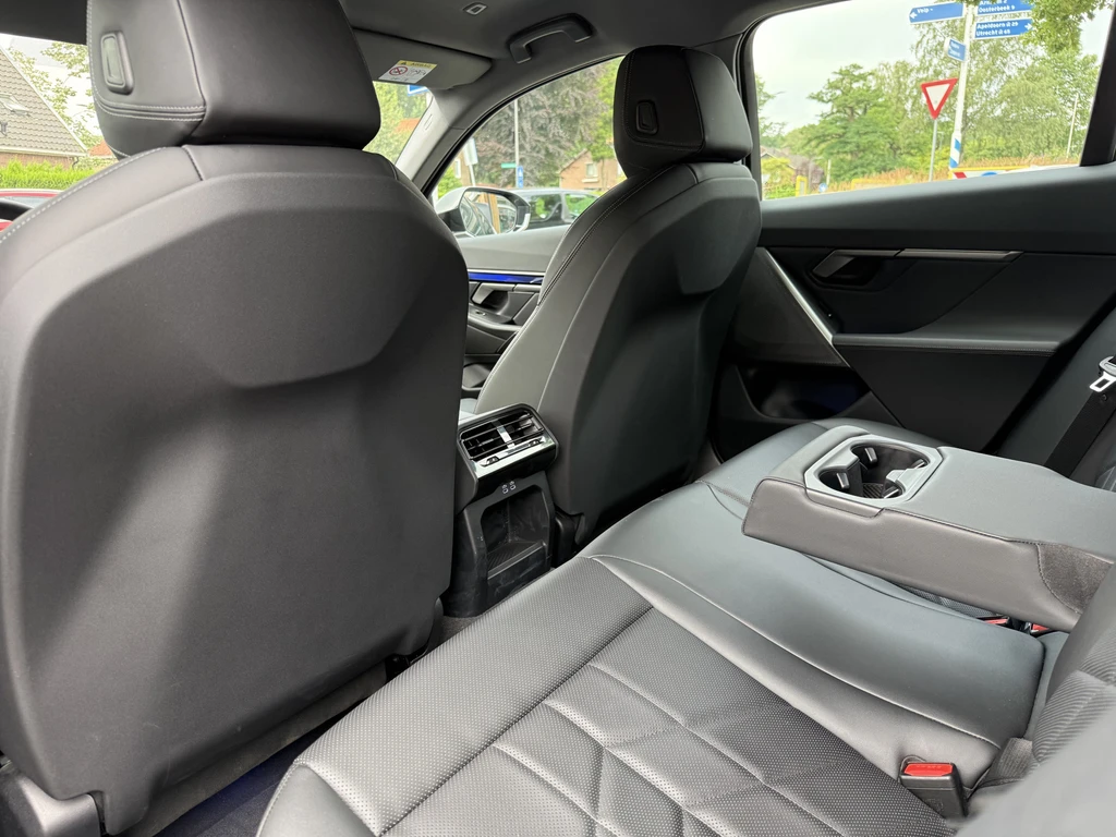 BMW i5 – foto 27