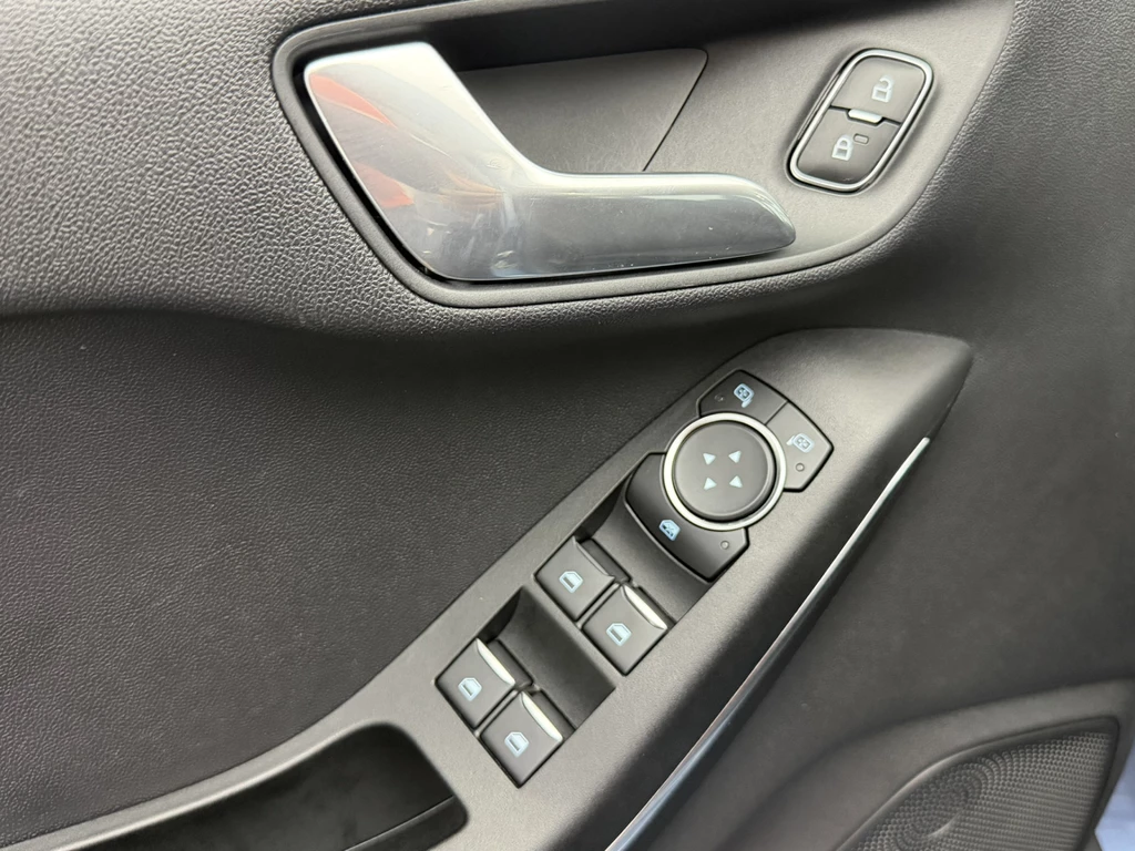 Ford Fiesta – foto 24