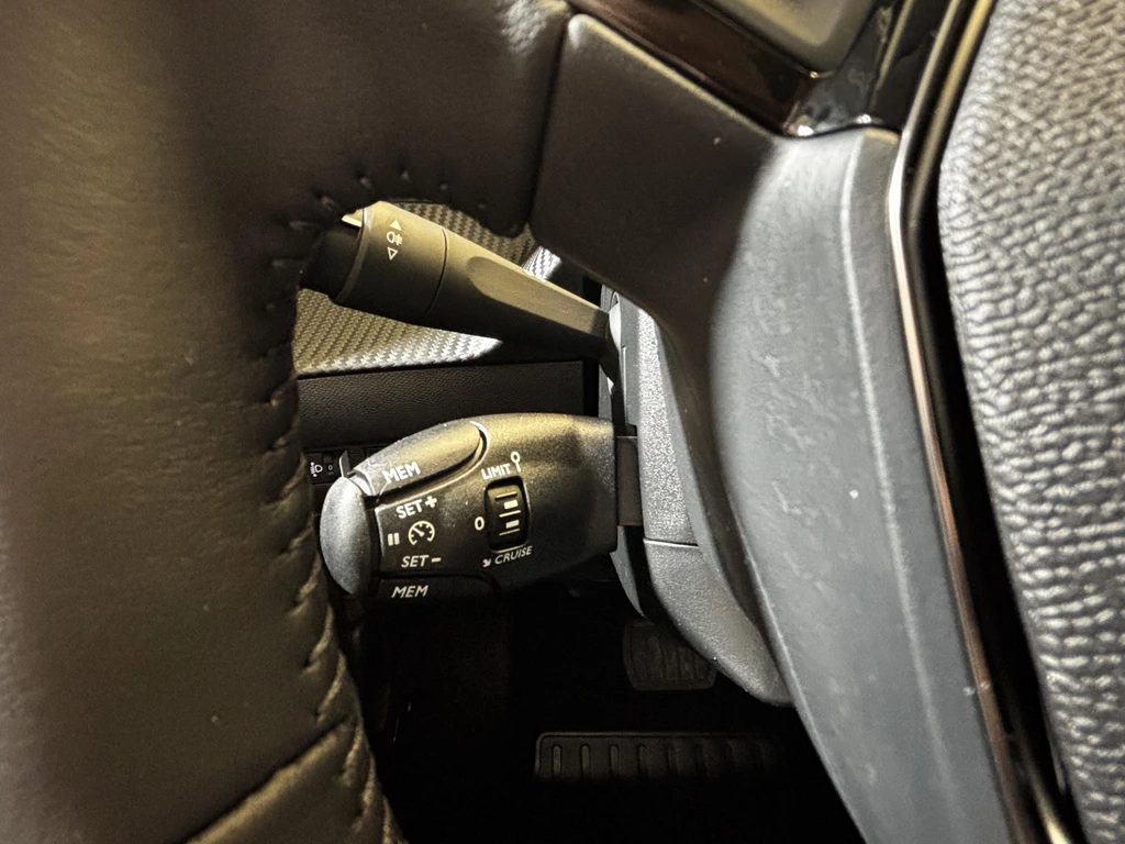 Peugeot e-208 – foto 18