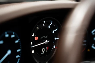 Porsche 911 – thumbnail 34