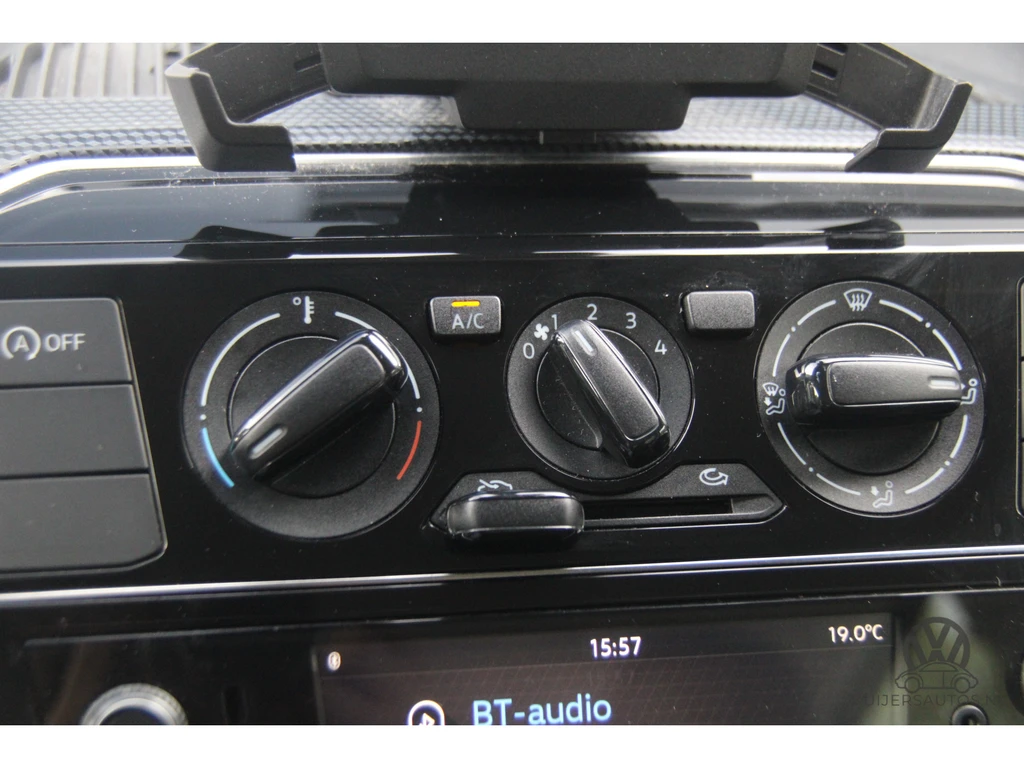 Volkswagen up! – foto 17