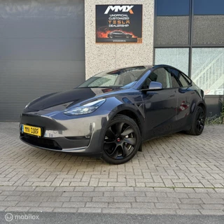 Tesla Model Y – thumbnail 1