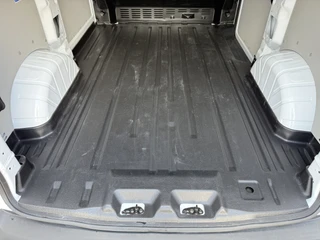 Ford E-Transit Custom – thumbnail 18