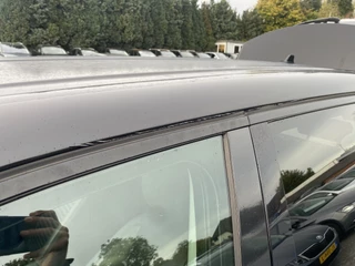 Land Rover Discovery Sport – thumbnail 33
