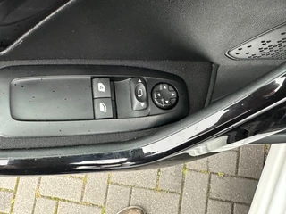 Peugeot 208 – thumbnail 28