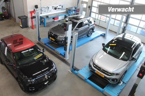 Toyota RAV4 2.5 HYBRID STYLE Automaat / trekhaak / keyless