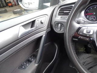 Volkswagen Golf – thumbnail 11