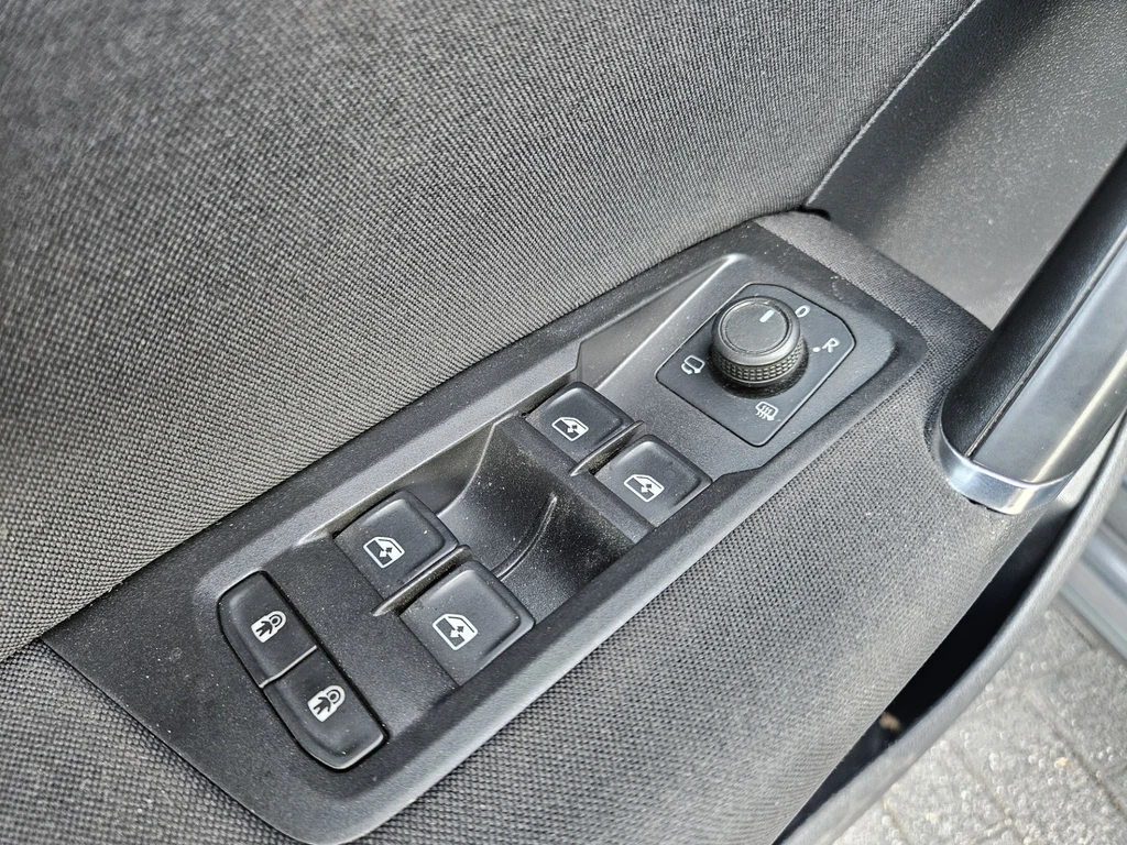 Volkswagen Touran – foto 14