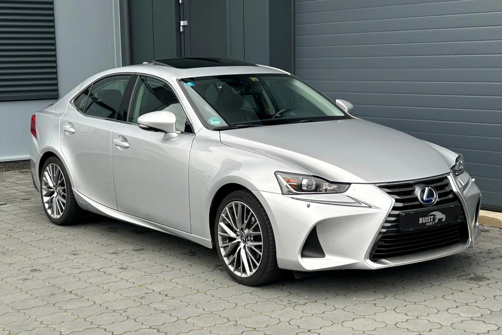 Lexus IS – foto 6