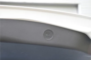 Tesla Model 3 – thumbnail 32