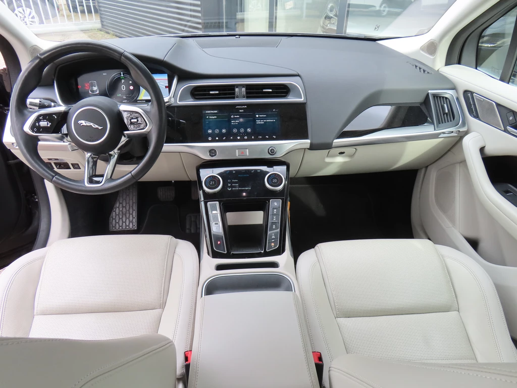 Jaguar I-PACE – foto 9