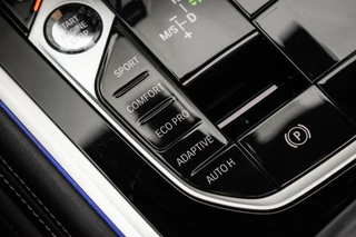 BMW 8 Serie – thumbnail 36