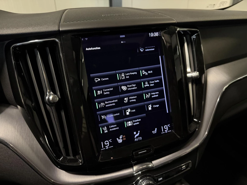 Volvo XC60 – foto 40
