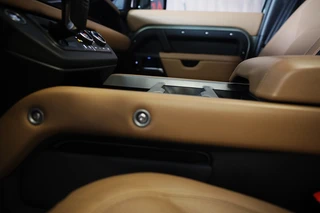 Land Rover Defender – thumbnail 37