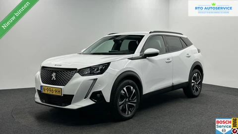 Peugeot 2008 1.2 PureTech Allure Pack CAMERA TREKHAAK ECC CRUISE LM NAVI CARPLAY.