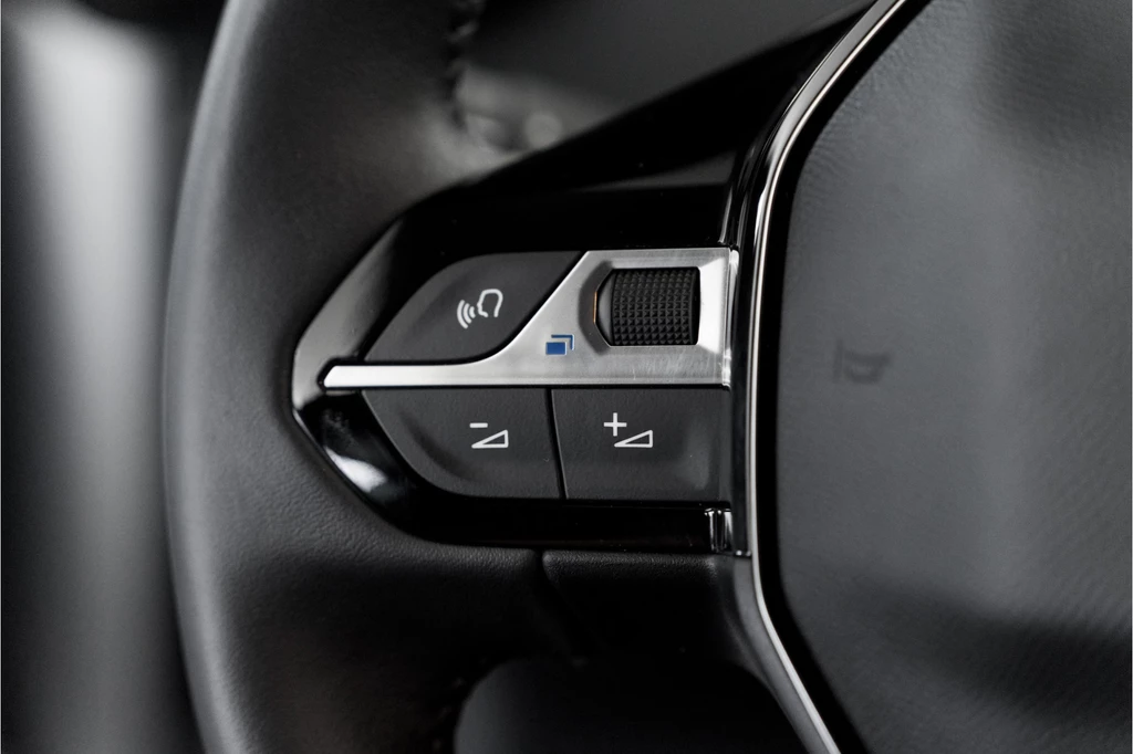 Peugeot e-208 – foto 24