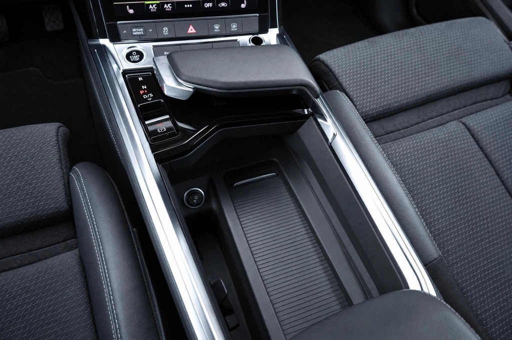 Audi e-tron – foto 19