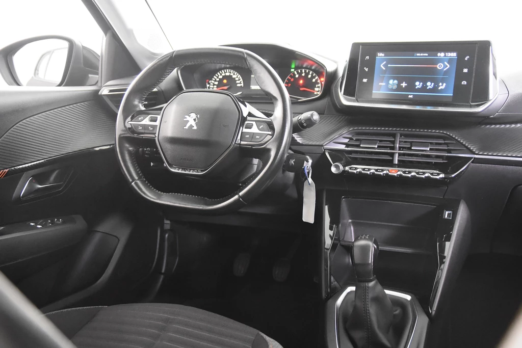 Peugeot 208 – foto 21
