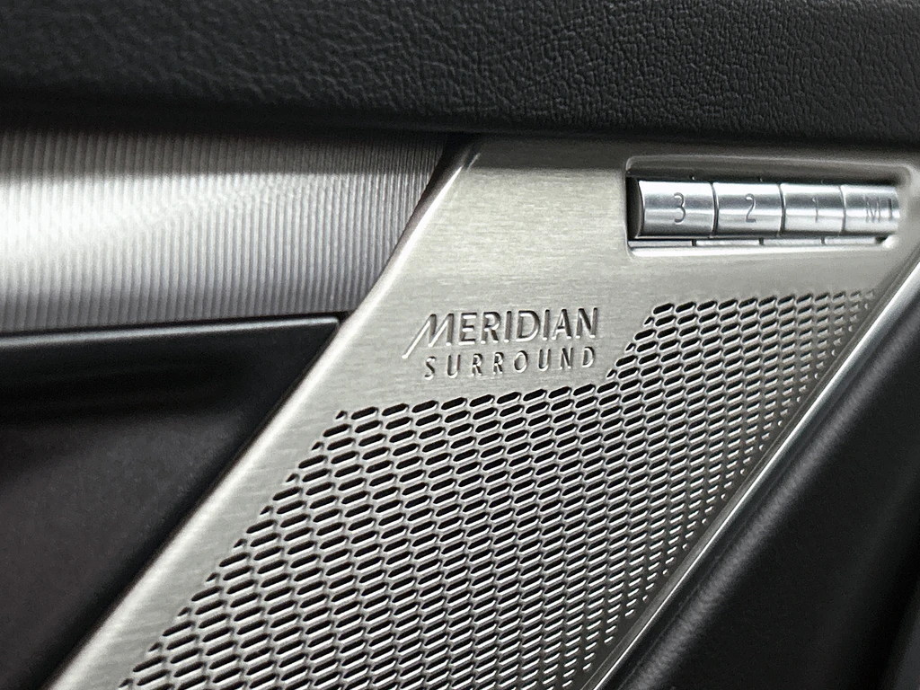Jaguar F-PACE – foto 16
